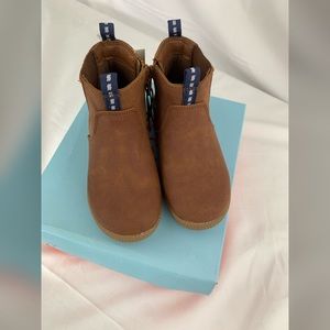 Cat & Jack Toddler Esteban Chukka Boots
